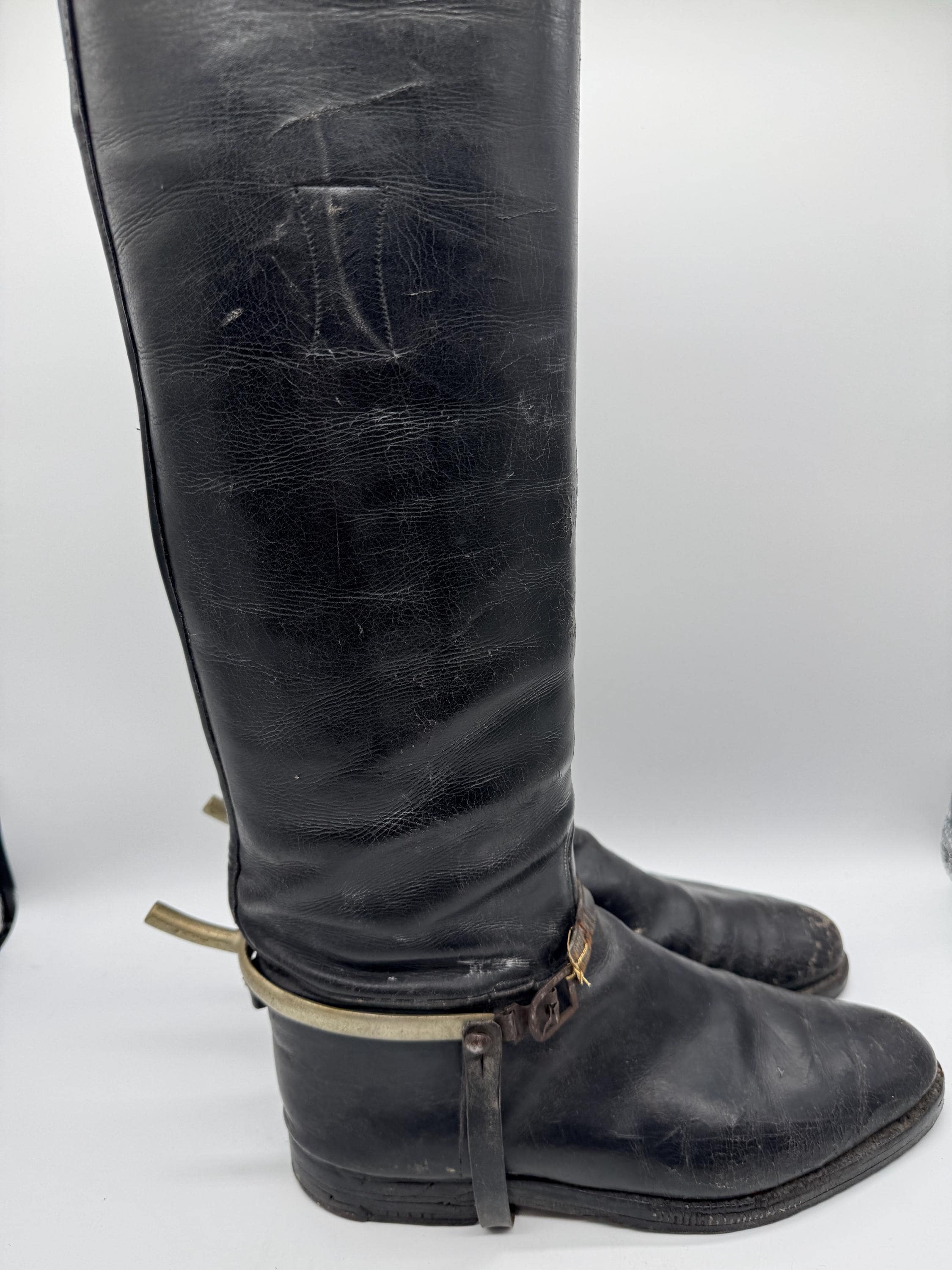Bottes équestres Vintage Cuir Noir Taille US 10 Avec Dos Laiton Et étui