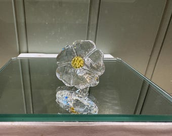 ヴィンテージ スワロフスキークリスタル サボテンの置物（黄色と赤の花