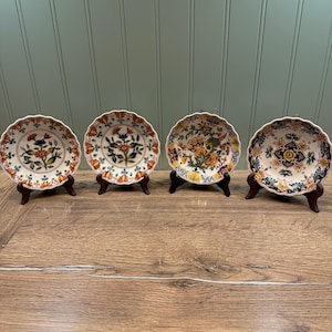 Dutch Makkum Decorative Plate: Handpainted Floral Decor (Sold Per Piece)