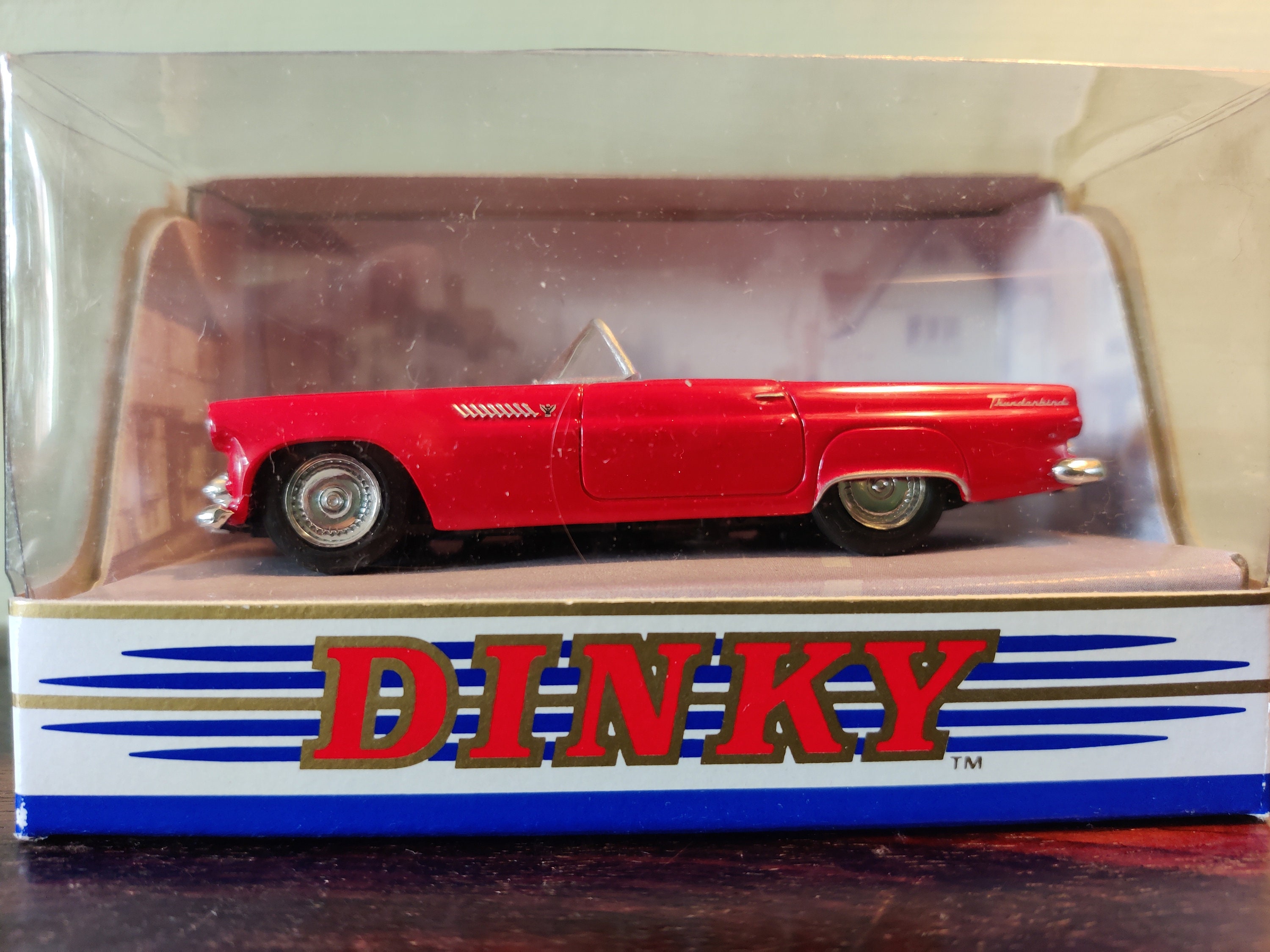 Matchbox Dinky Collection - DY-31 Ford Thunderbird 1955 - Dinky