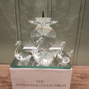 Non-Swarovski swans and candleholder set - crystal figurine - Crystal figurines