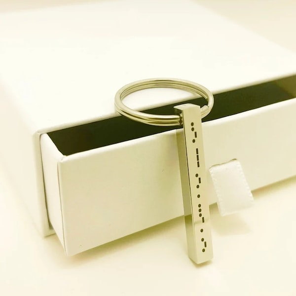 Personalized Morse Code Vertical Bar Keychain