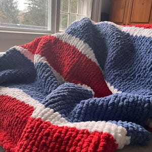 Custom Chunky Knit Professional & College Football Team Blankets