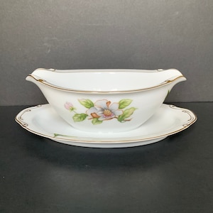 Roselyn China DOGWOOD Gravy Boat with Attached Underplate, Vintage Porcelain Discontinued, Made in Japan