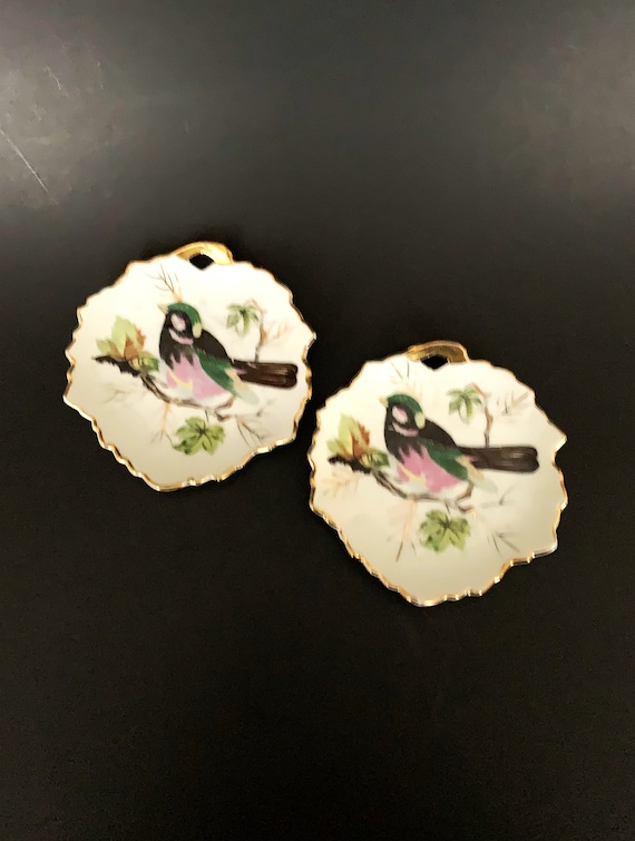 Small Leaf-Shaped Plates/Trinket Dishes with Bird 