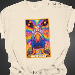 Das Queer Tarot Comfort Farben Shirt, Pride Art Tee, Buntes Genderqueer Tarot TShirt