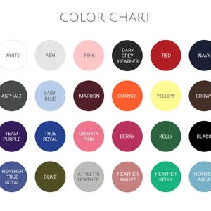 K&ouml;nnte beinhalten: Eine Farbkarte mit einer Vielzahl von Farben, die in kreisf&ouml;rmigen Farbfeldern angezeigt werden. Die Karte enth&auml;lt Farben wie Wei&szlig;, Aschgrau, Rosa, Dunkelgrau-Melange, Rot, Marine, Asphalt, Babyblau, Burgunderrot, Orange, Gelb, Braun, Team-Lila, K&ouml;nigsblau, Charity-Pink, Beere, Kelly-Gr&uuml;n, Schwarz, Heather True Royal, Olive, Athletic Heather, Heather Mauve, Heather Kelly und Heather Aqua.