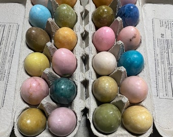 24 Alabaster Eggs With Different Colors Hand Craved
