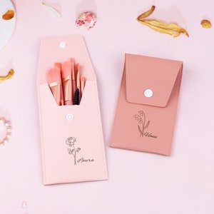 Regalos personalizados para damas de honor, regalos útiles, regalo de Navidad, juego de brochas de maquillaje con diseño de flor de nacimiento, brochas de maquillaje portátiles de viaje, regalo para ella