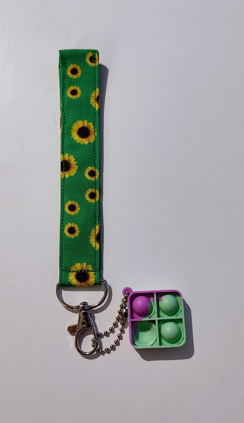 hidden disability sunflower lanyard and wristlets imagem 6