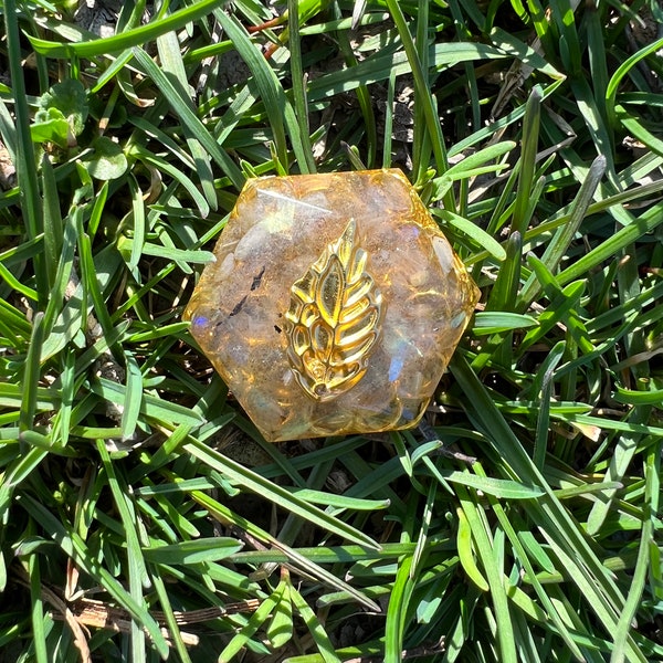 Labradorite Pocket Orgonite for Reiki Healing, Chakra Orgone, Healing Resin, Orgone Gift, EMF Protection 5G, Hexagon Handmade Orgone