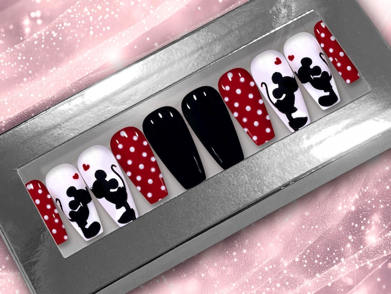Minnie & Mickey Kissing Press On Nails - Cartoon Love