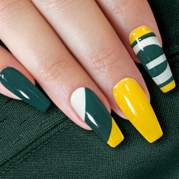 Football Nails - Green Bay Packer  - Cool Custom Made Press-on Nails, Football fake nails