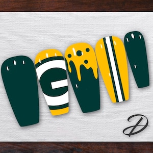 Green Bay Press-On Nails |Custom Fake Nails | Packers Football Fan Manicure | Game Day Nails