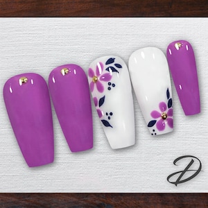 Exquisite Handcrafted Lilac Purple Gem Flowers Press on Nails - Elegant Custom Fake Nails for Glamorous Looks