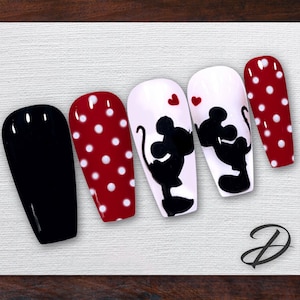 Minnie & Mickey Kissing Press On Nails - Cartoon Love