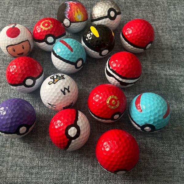 Pokéball Golf Balls