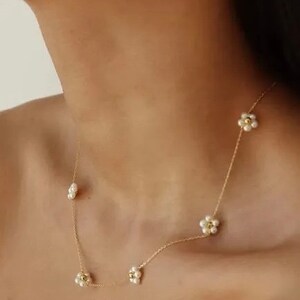 Handmade Pearl Flower Choker Necklace