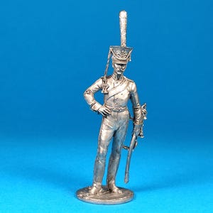 Zinnminiatur, Figur eines Feuerwerkers der berittenen Rettungsgarde, Russland 1812-1814. Metall Figur ein Feuerwerker. Zinn 54 mm-Maßstab 1:32