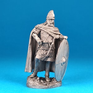 Tin miniature, figurine of Dacian warrior, 2nd century BC. Metal Figure a Dacian warrior, 2nd century BC.. Scale 1:32 tin 54mm.