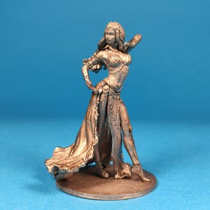 Zinnminiatur 54 mm, Figur Die Schönheit des Ostens. Metallfigur Schönheit des Ostens. Maßstab 1:32, Zinn 54 mm