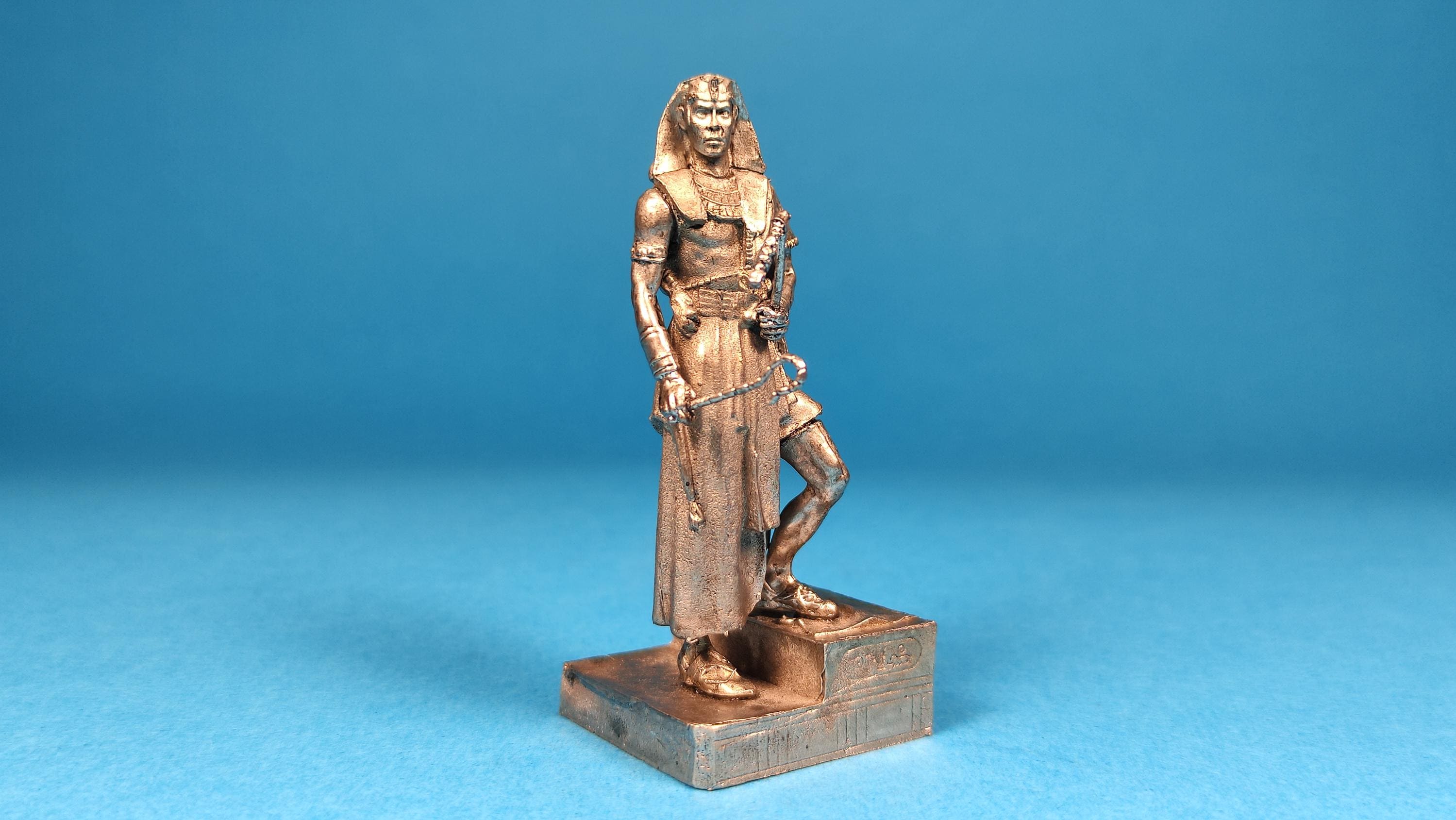 古代エジプトのファラオ、ラムセス2世のミニチュアフィギュア（54mm