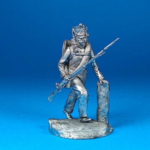 Zinnminiatur, Figur eines Matrosen der Marine Garde, Russland 1812-1700. Metallfigur Matrose. Maßstab 1:32, Zinn 54 mm.
