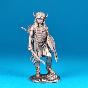 Tin miniature, figurine of Sioux Warrior. Metal Figure a Sioux Warrior. Scale 1:32, tin 54mm.