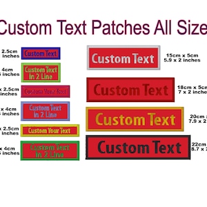 Könnte beinhalten: Ein Satz von benutzerdefinierten Text-Patches in verschiedenen Größen. Die Patches sind rot, weiß und blau mit schwarzem, gelbem und grünem Text. Die Patches sind in Größen von 3,1 x 1 Zoll bis 8,7 x 2 Zoll erhältlich.