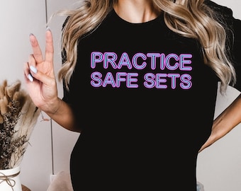 Camiseta de teatro "Practique juegos seguros": divertida camiseta de actuación en Broadway