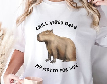 Camisa Chill Vibes Only Capybara, regalo irónico de cuello redondo del Reino Animal para amantes de los animales extraños