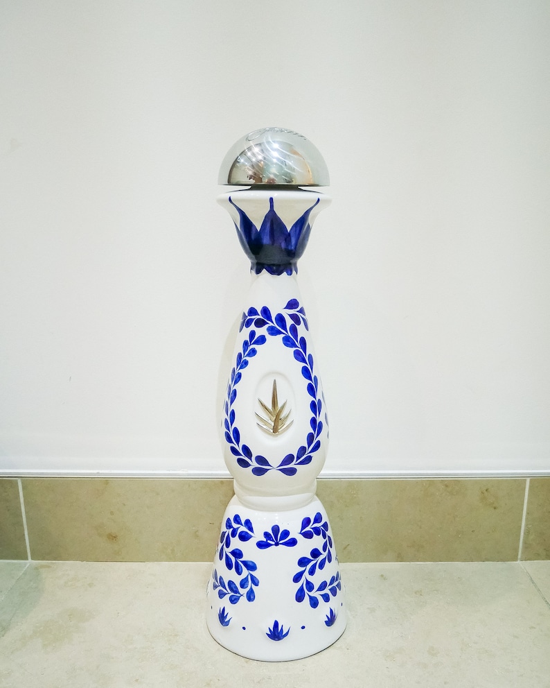 Magnum 1.75L Clase Azul Reposado Tequila Tavalera Pottery Ceramic