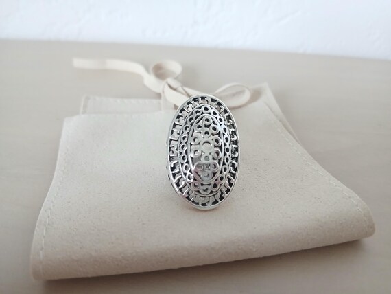 Silver Oval Filigree Statement Ring – Intricate L… - image 4