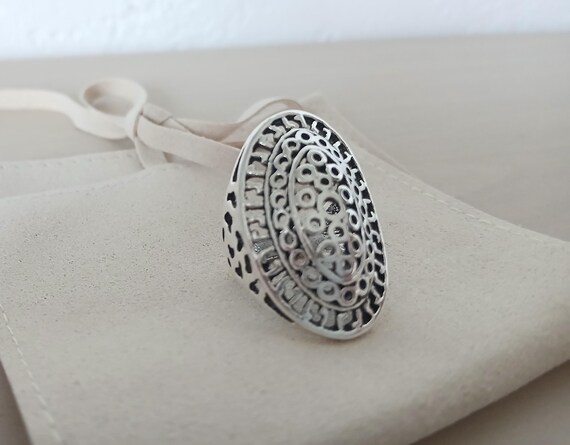 Silver Oval Filigree Statement Ring – Intricate L… - image 3