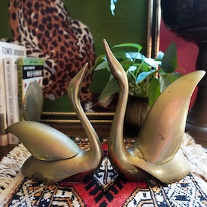 MCM Brass Swans | Vintage Brass Bird Statues Brass Swan Statues | Brass Home Decor Mid Century Style MCM Brass Decor Decorative Swans