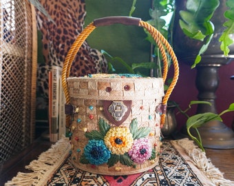 1960s Raffia Floral Basket Purse | Vintage 60s 50s Floral Handbag | Vintage Raffia Straw Purse | Vintage Summer Handbag