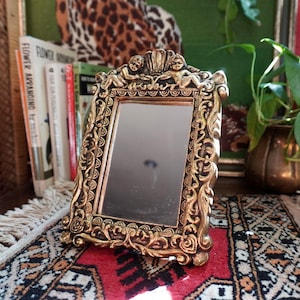 Vintage Cherub Florentine Mirror: Gilded Gold Rococo Decor