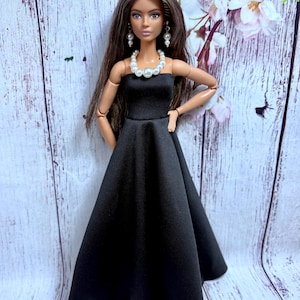 barbie dress long Beige tulle dress with pink fur Shawl for barbie The Doll Tailor