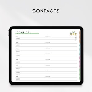 Op de afbeelding: Een digitale tablet met een "CONTACTEN" pagina met velden voor naam, e-mail, adres en telefoonnummer. De pagina heeft een groene kop en een kleine illustratie van planten. Het woord "CONTACTEN" staat ook bovenaan de tablet.