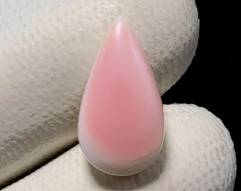 Natural Queen Conch Shell, Pear Cabochon, 17x9x5 MM, 6 CTS, Beautiful Cabochon,#15932