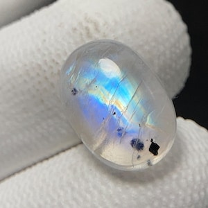 Rainbow Moonstone, Oval Cabochon, 15x10x5 MM, 6 CTS, Beautiful Cabochon,#14510