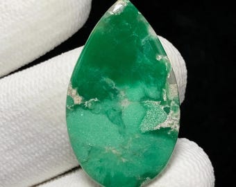 Natural Gel  Variscite, Oval Cabochon, 30x18x3  MM, 12 CTS,  Beautiful Cabochon,#10853