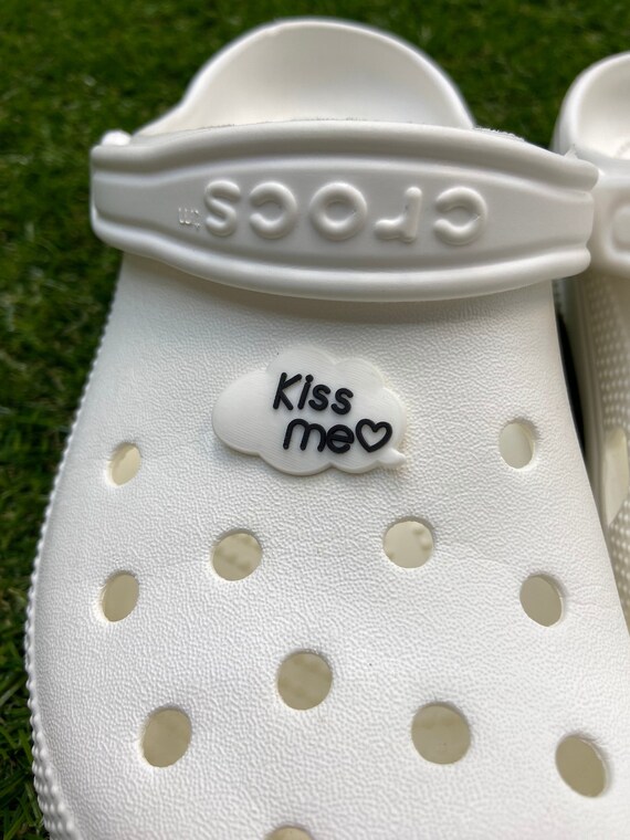 Kiss crocs deals