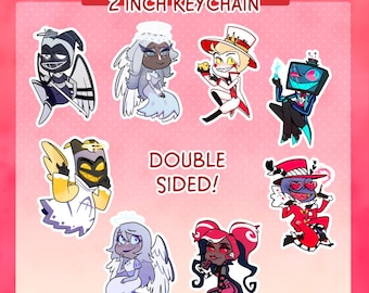 Puede incluir: Ocho llaveros de 5 cm de doble cara con personajes de la serie animada Hazbin Hotel. Los personajes incluyen Angel Dust, Charlie, Alastor, Vaggie y más. El texto "Hazbin Hotel 2 inch Keychain" y "Double Sided!" también es visible en la imagen.