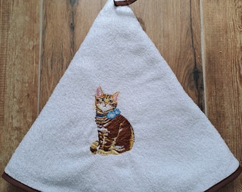 Cotton hand towel the little kitten with a diameter of approximately 65 cm