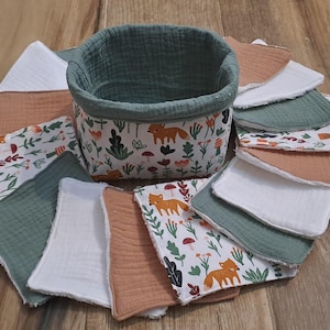 Washable wipes, with or without a basket. Handmade.