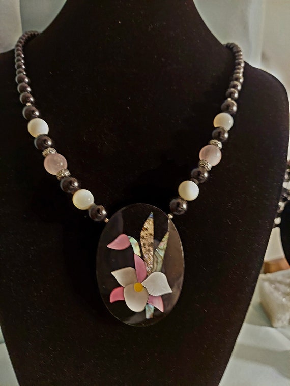 Lee Sands Abalone Inlay Necklace Rose Quartz Faux 