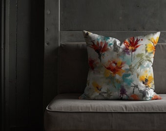 IMPERIAL BLOOM | Vintageinspirerad blommig kudde, klassisk elegans, heminredning, present till henne, skedblomma, dekorativ kudde, abstrakt kudde