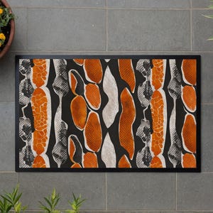 SERPENT / Zerbino, stampa astratta di serpente, per interni/esterni, 29&quot; x 20&quot;, spedizione gratuita, retro antiscivolo, facile da pulire, moderno accento per la casa, arancione