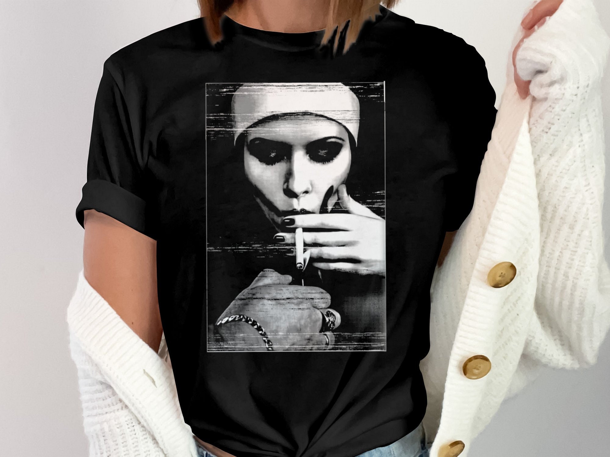T-shirt Homme Unholy Nun - Design Satanique, Anti-christ, Tattoos - Coton, Unisexe